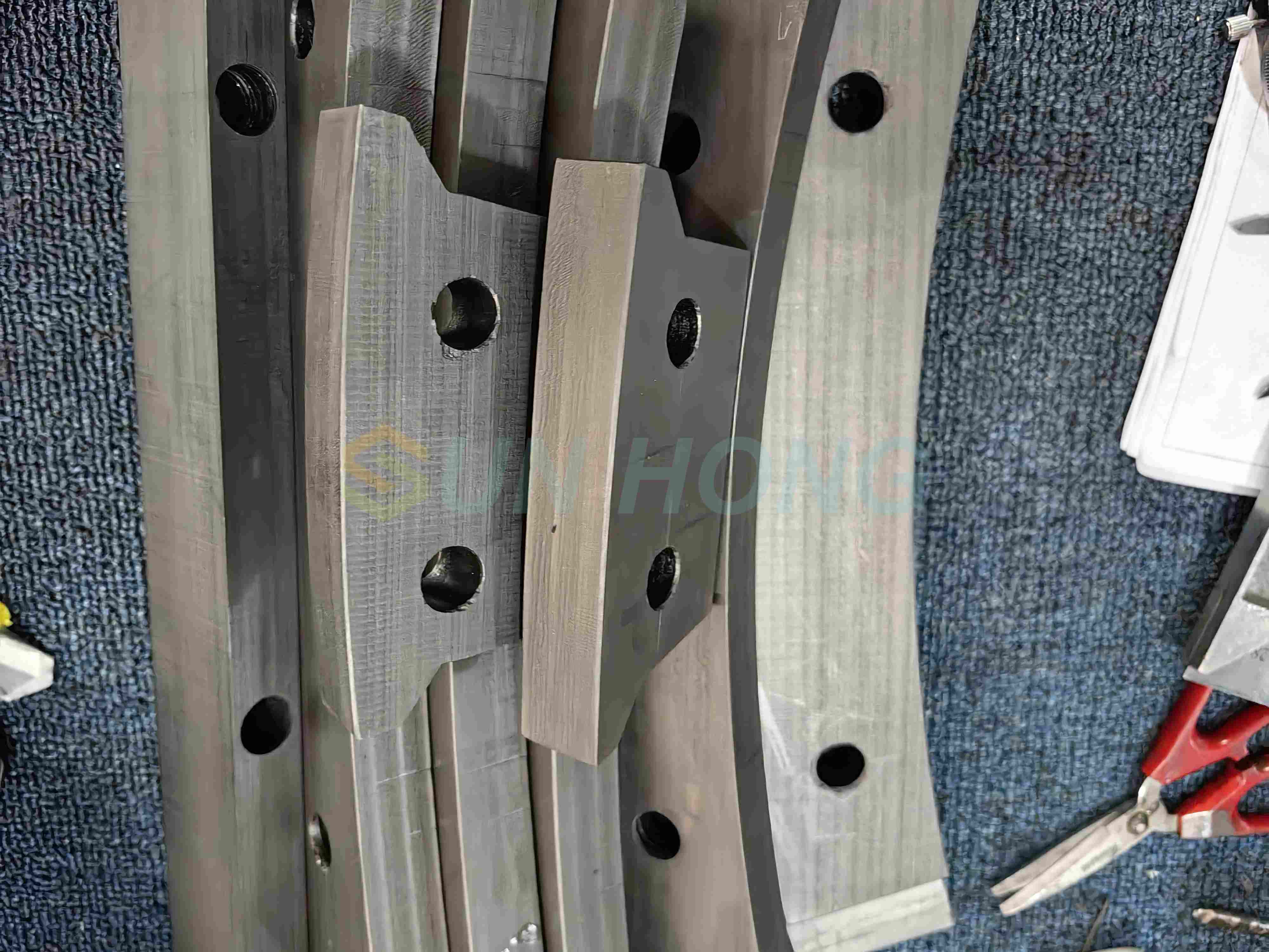 مهر و موم های رول مکش خلاء PE UHMW گرافیت آب بندی انتهای عرشه
