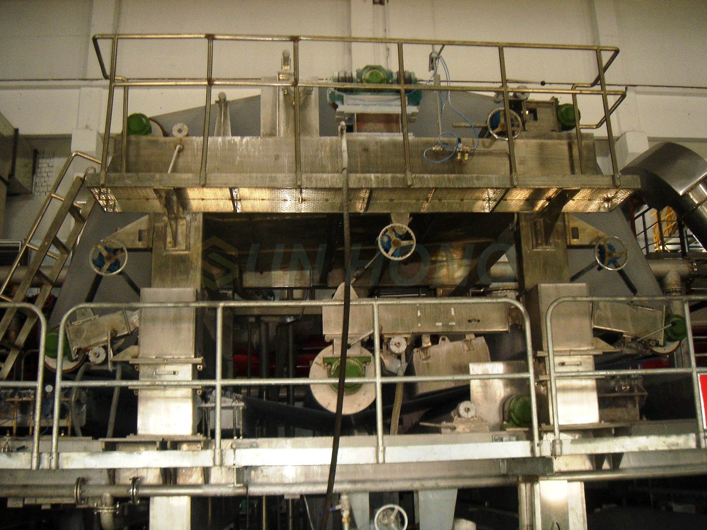 دستگاه کاغذسازی بالا